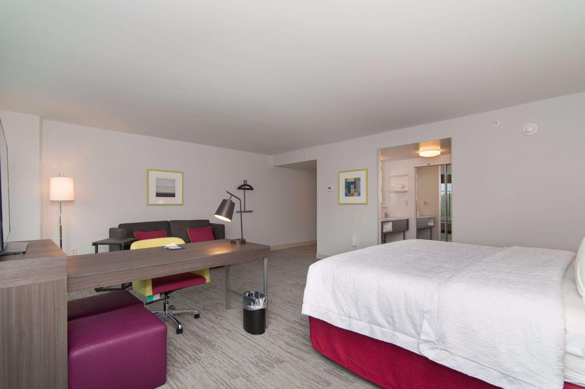 Hampton Inn Norwich Exterior foto
