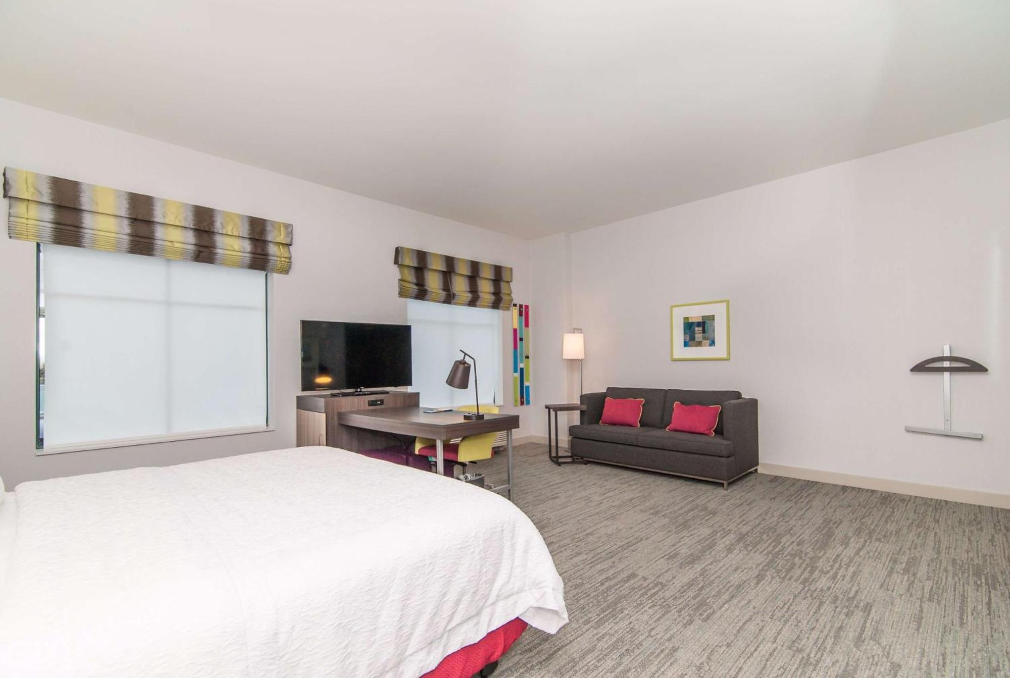 Hampton Inn Norwich Exterior foto